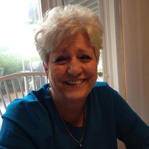 Meet your Posher, Peggy